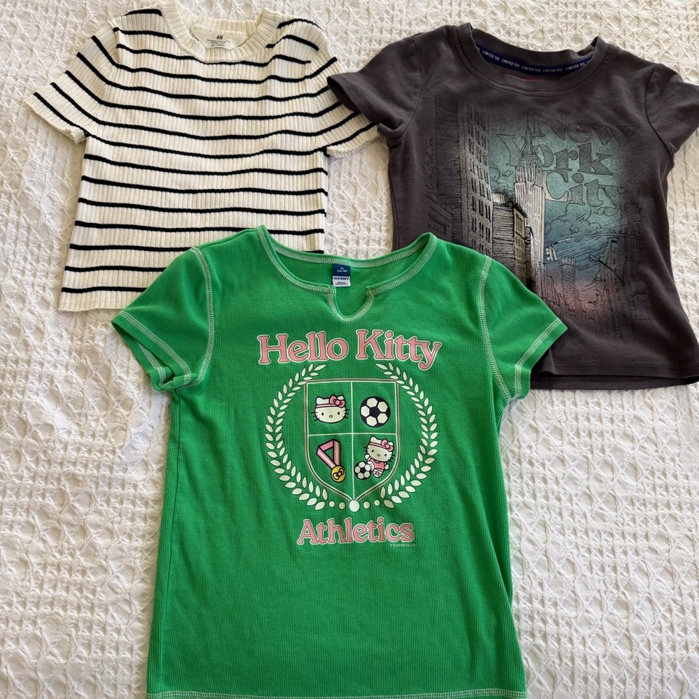 Assorted Girls Graphic and Striped Tee Size L, XL